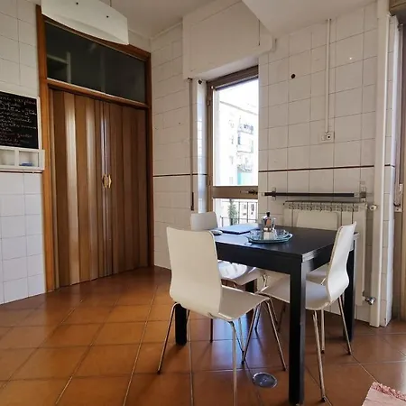 Casa Omar Al Vomero Napels
