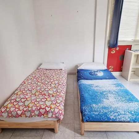 Casa Omar Al Vomero * Napels